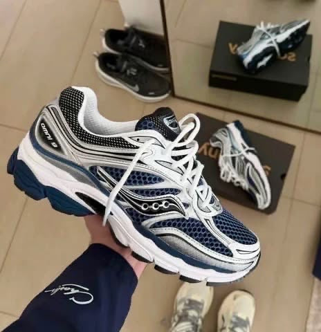 Saucony