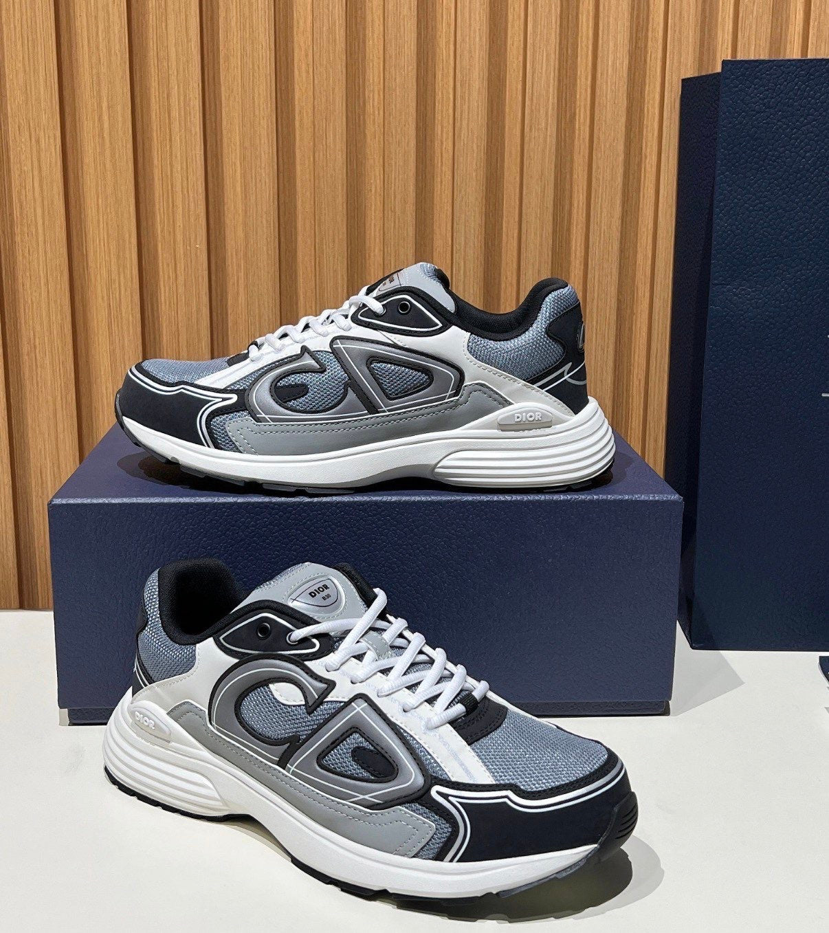 Dior b30