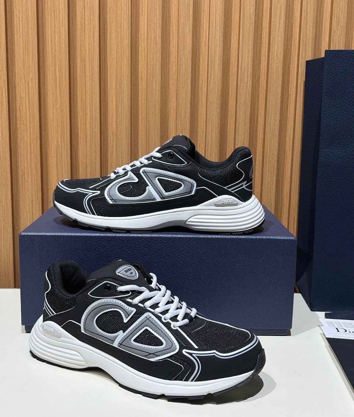Dior b30