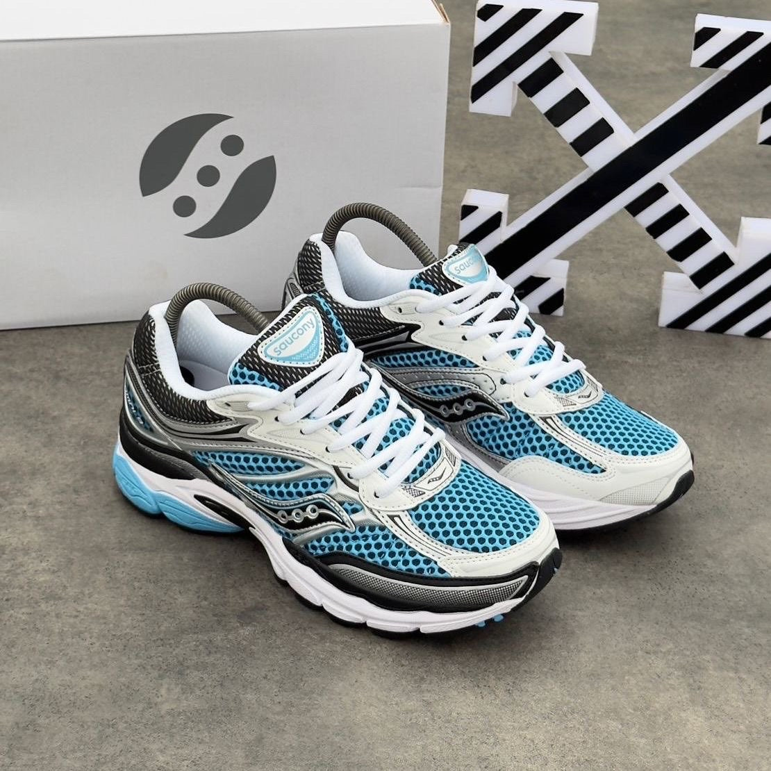 Saucony