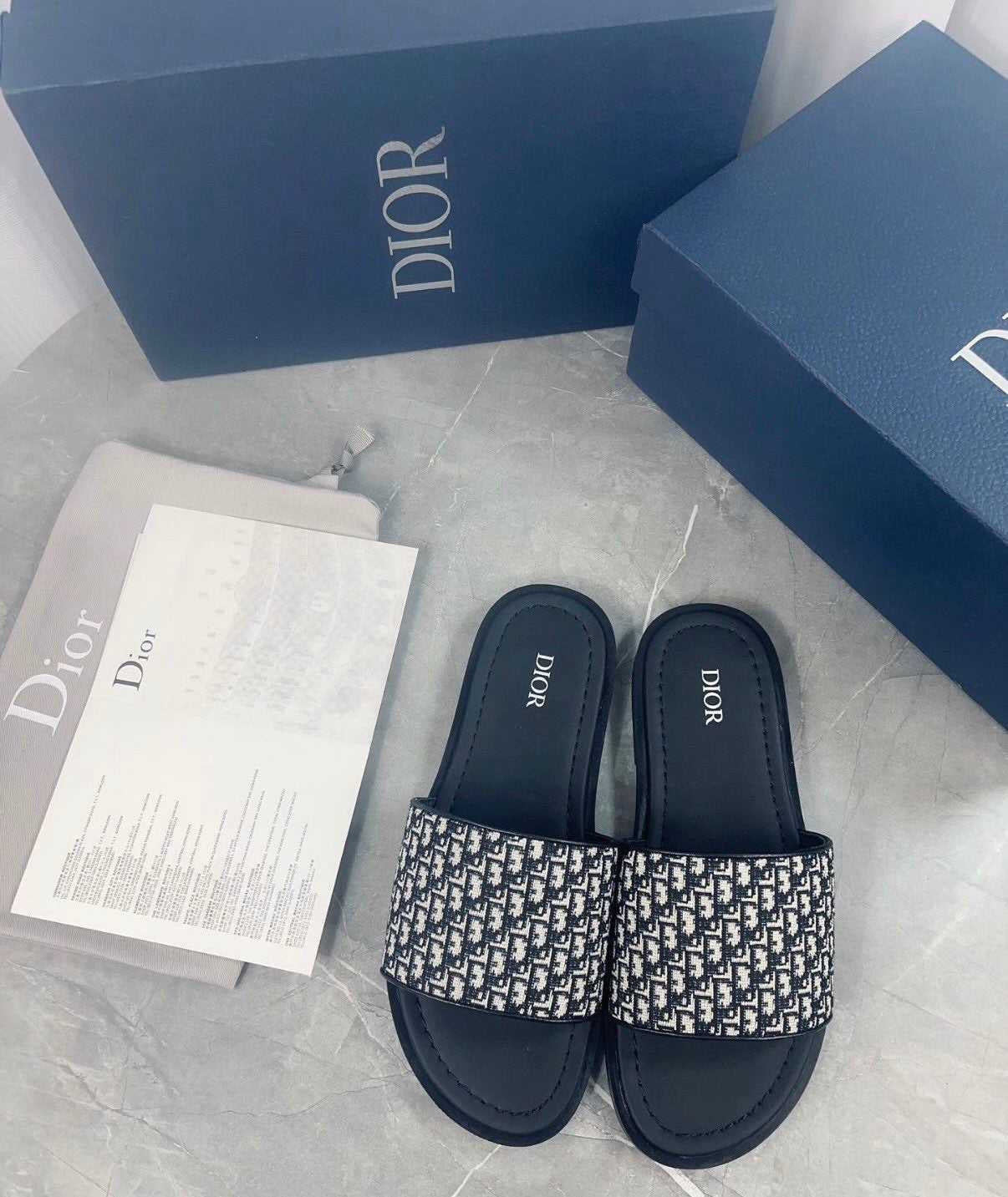 Dior slides