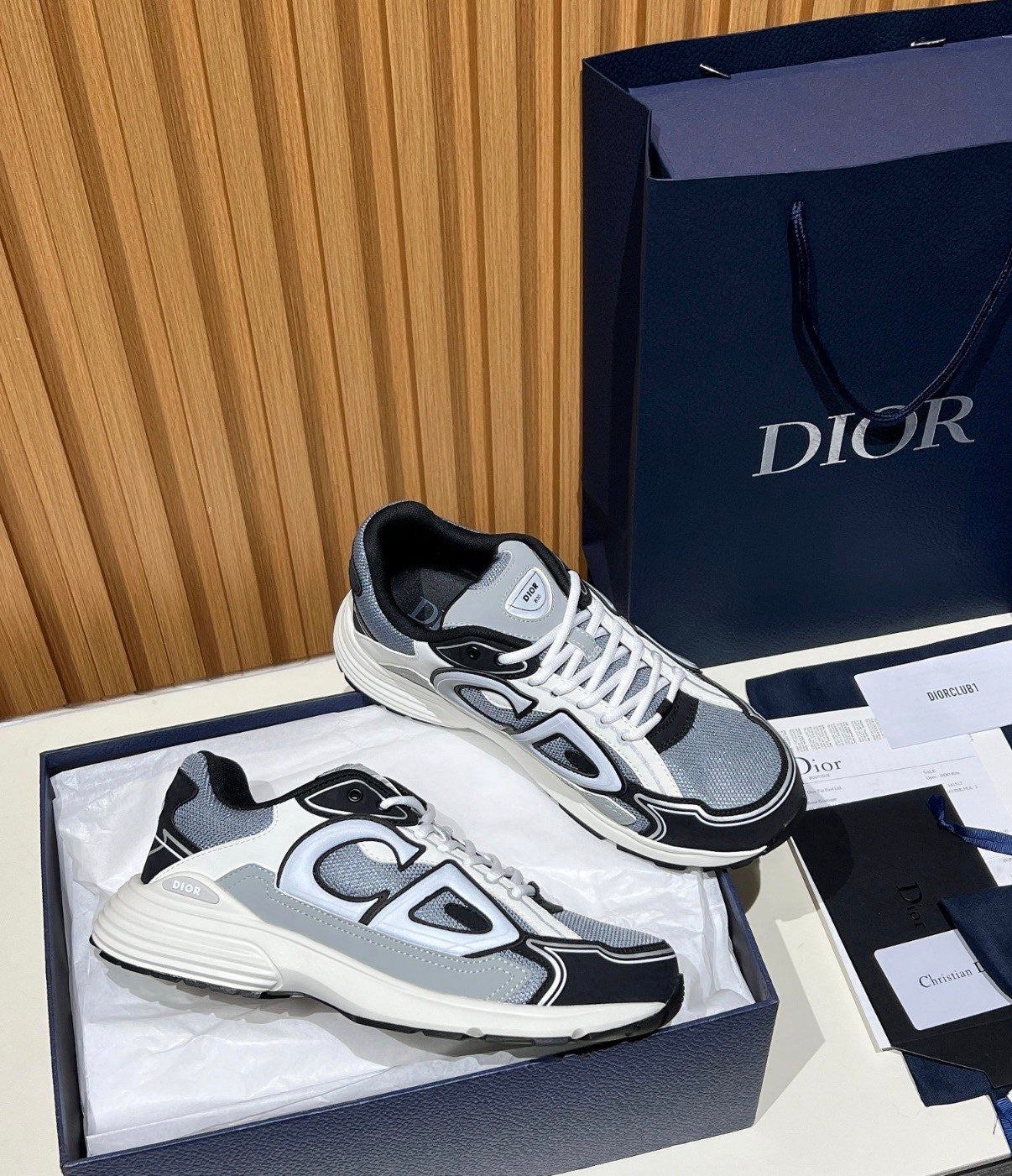 Dior b30