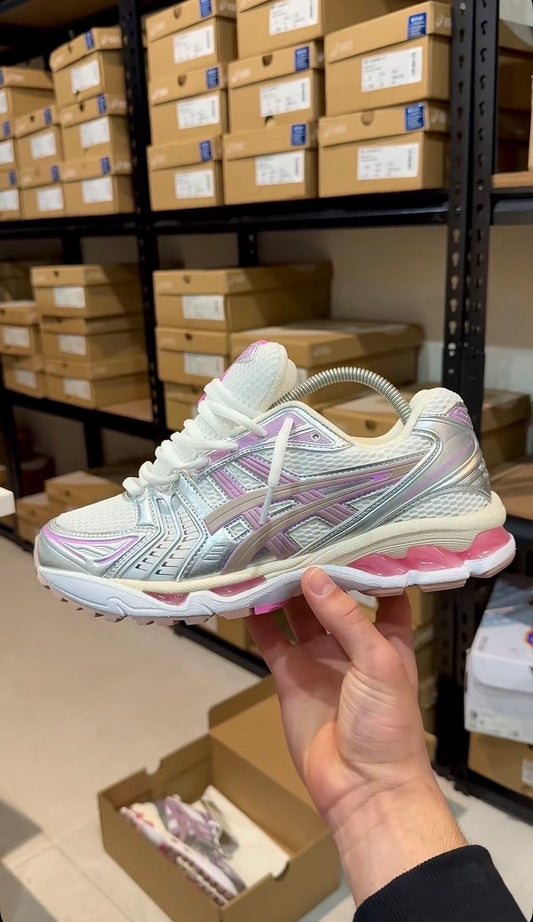 ASICS