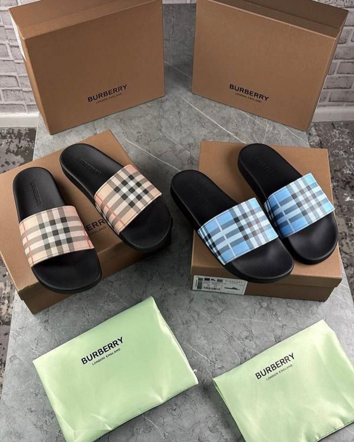 Burberry Slider